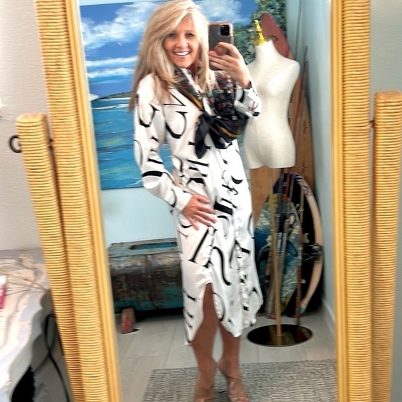 Live 4 Truth,Graffiti Words,Button-Front Lightweight Long Shirt-Dress,Size Small - Picture 6 of 12